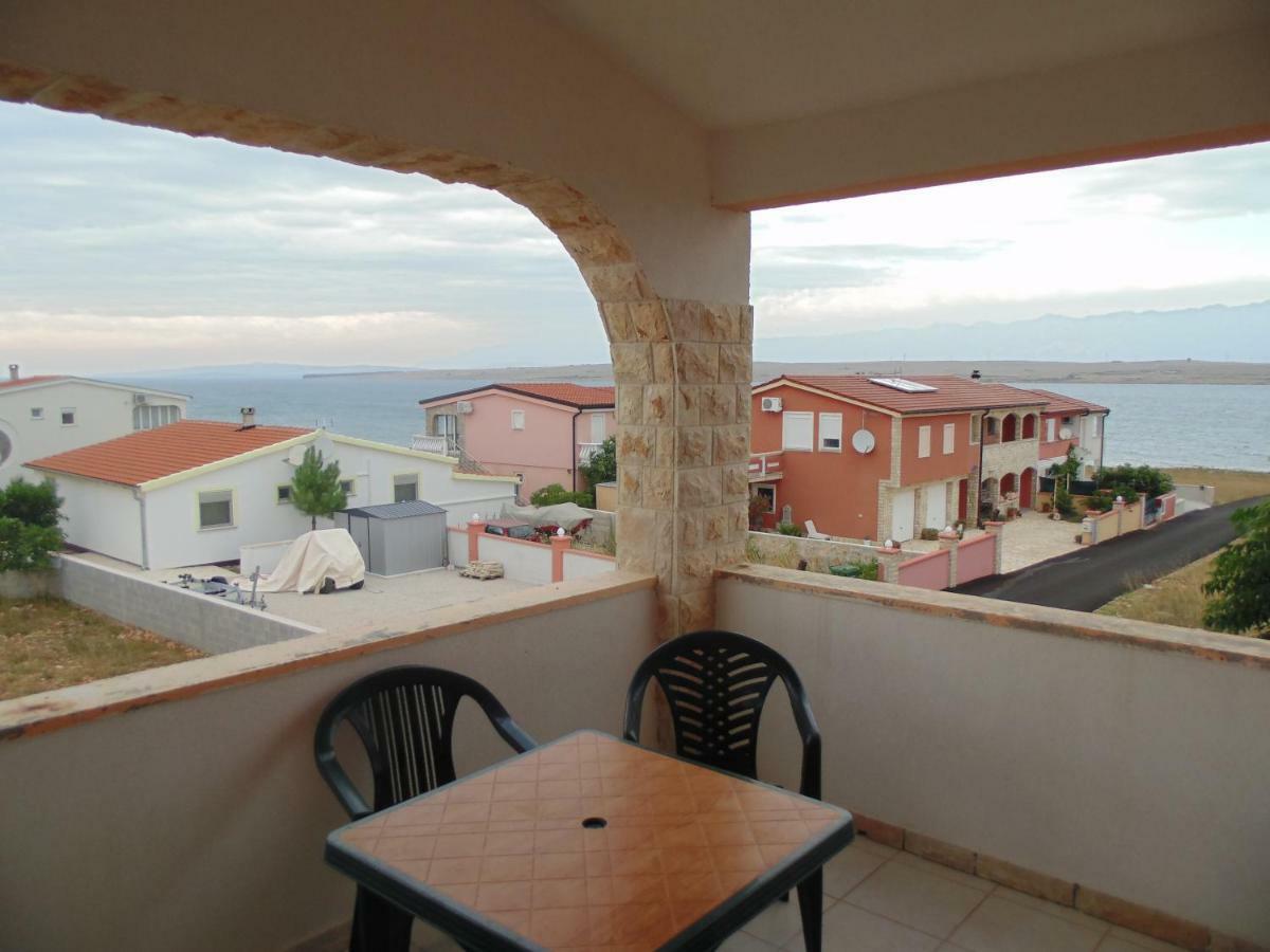 Apartman Ivana Vir Esterno foto