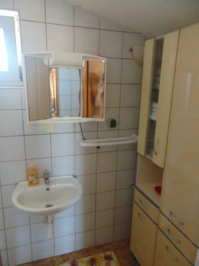 Apartman Ivana Vir Esterno foto
