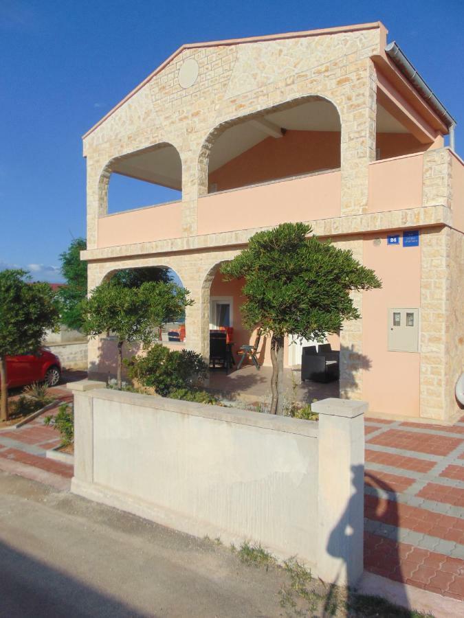 Apartman Ivana Vir Esterno foto